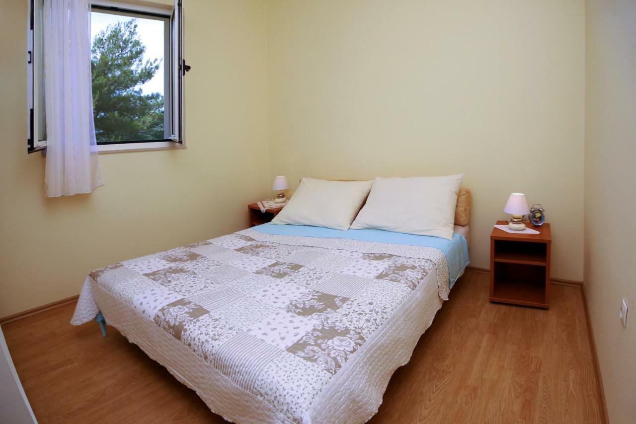 Apartment Mirni Kutak ชิเบนิก ภายนอก รูปภาพ